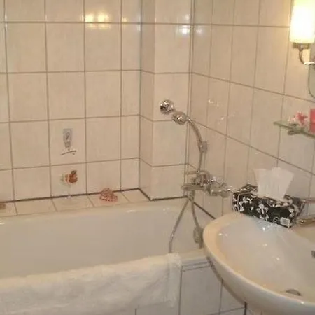 Apartamento Haus Buergergarten By Interhome